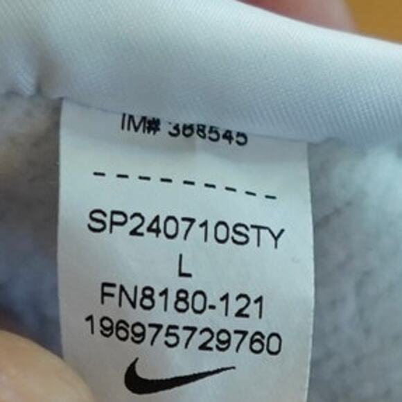 Nike University Oregeon 1876 Long Sleeve Crop Sweatshirt White Womens Size Large - Picture 8 of 9